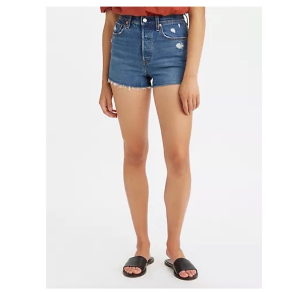 Levi’s rib cage Women’s shorts